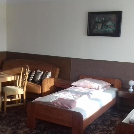 Hostel Jax Torun Bagian luar foto
